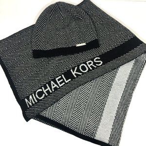 Michael Kors Zig Zag Scarf & Beanie Hat Set - NEW